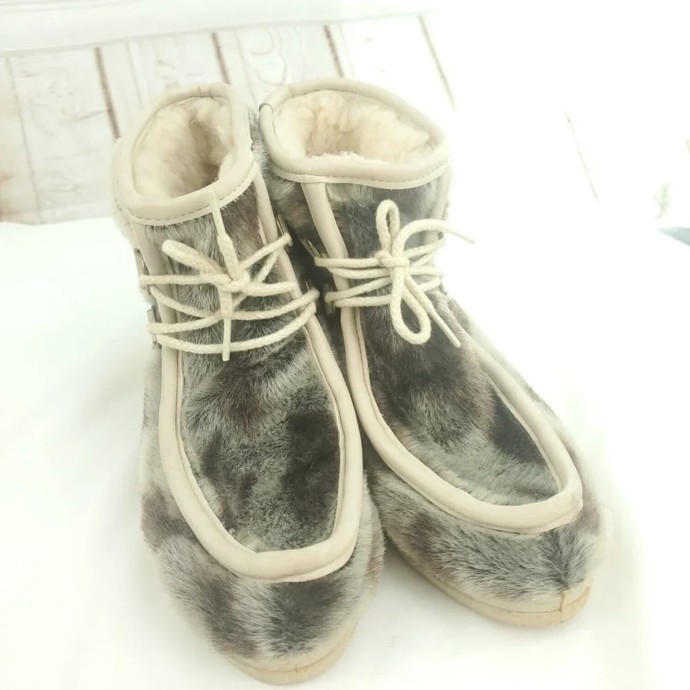 Dunham's Womens Eskipades Beige Faux Fur Lace Up Ankle Snow Boots Size 8